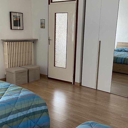 Casa Vacanza Amelia Bosisio Parini Buitenkant foto