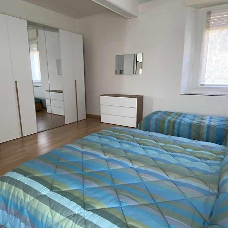 Casa Vacanza Amelia Bosisio Parini Buitenkant foto