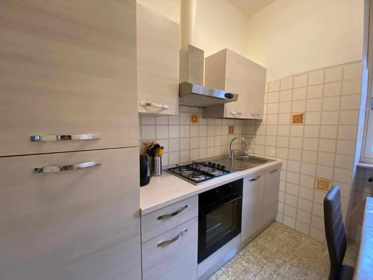 Casa Vacanza Amelia Bosisio Parini Buitenkant foto