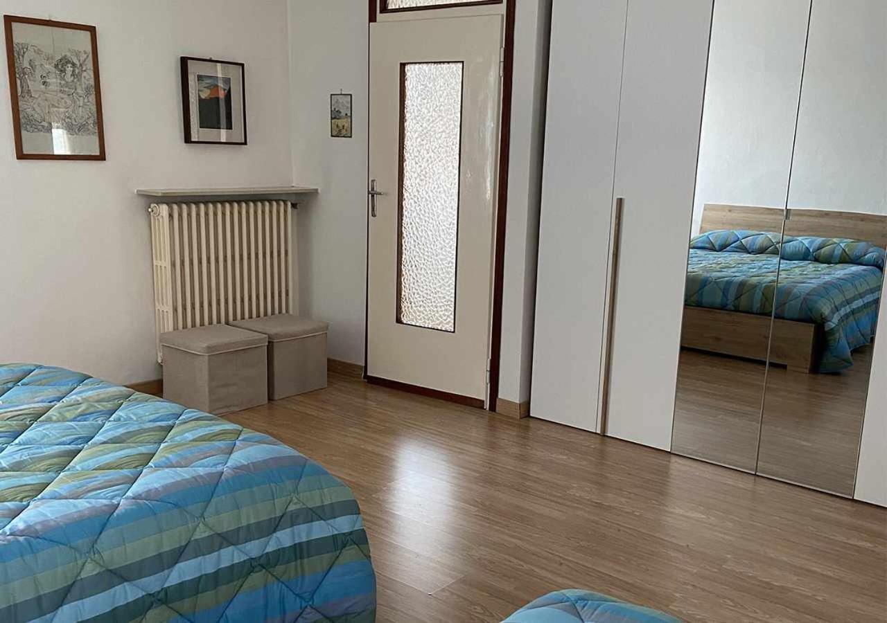 Casa Vacanza Amelia Bosisio Parini Buitenkant foto