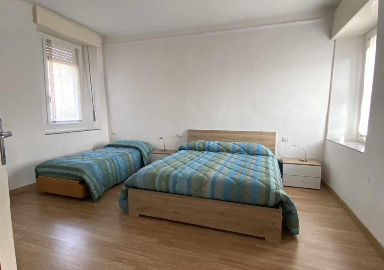 Casa Vacanza Amelia Bosisio Parini Buitenkant foto